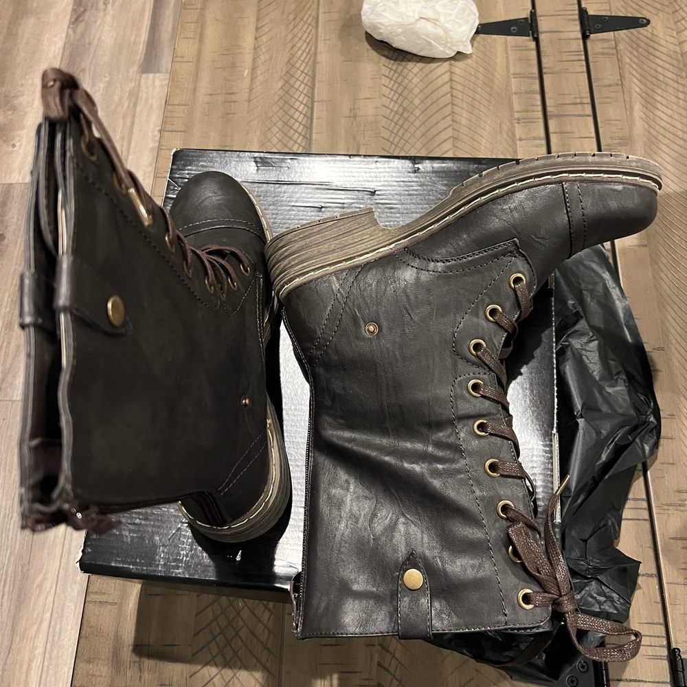Torrid Brown boots